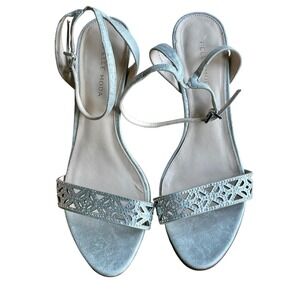 Pelle Moda Silver Metallic Embellished Kitten Heeled Sandals Women's Size 8.5 M